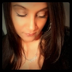 Meet your Posher, Sheereen